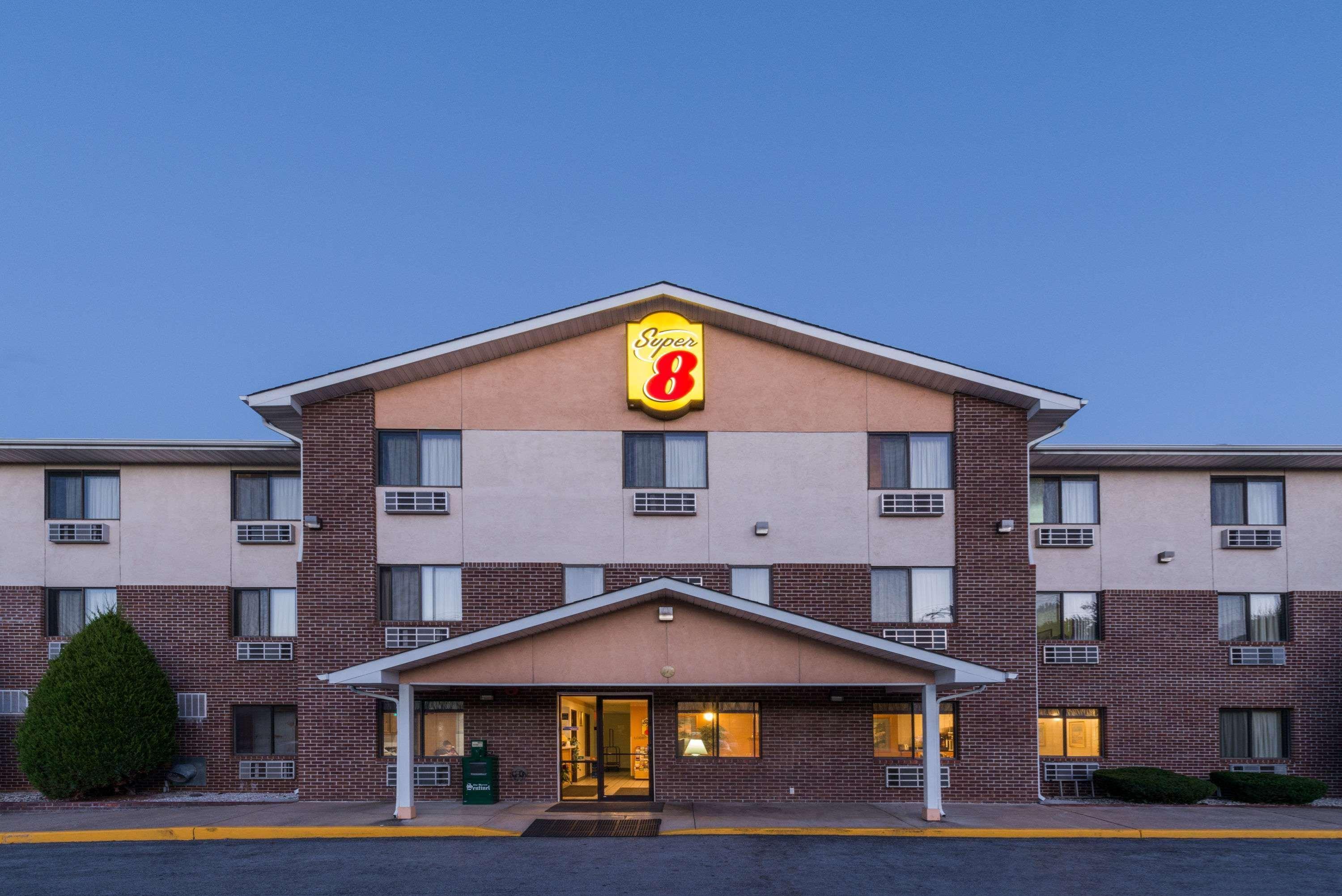 Super 8 By Wyndham Front Royal Hotel Exterior photo